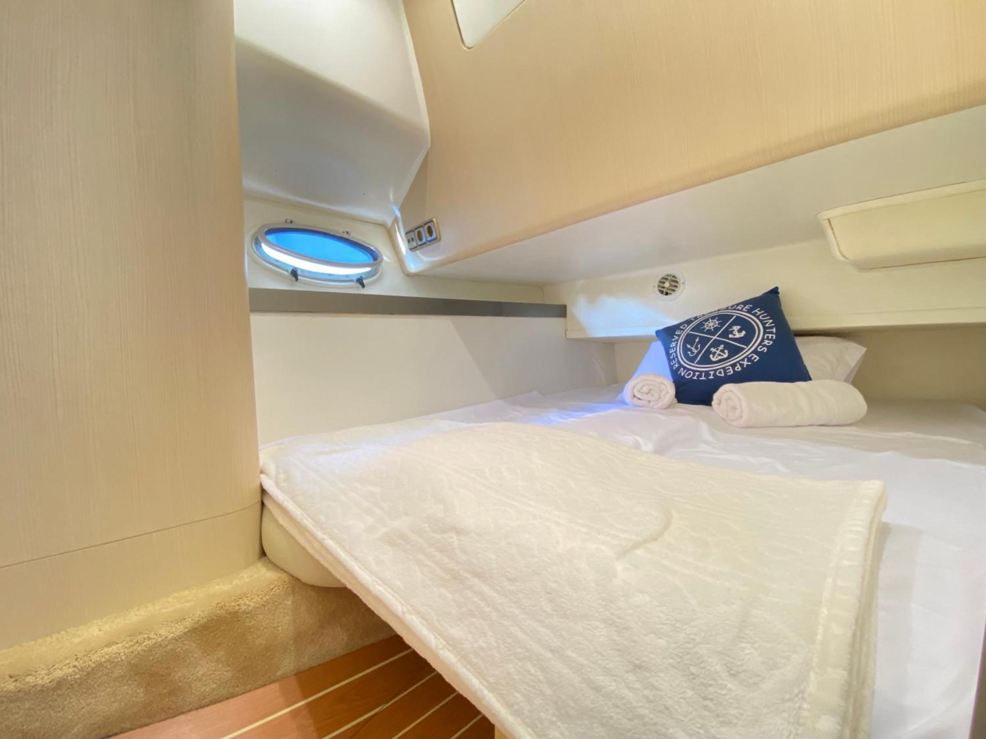 The Valencia Yacht Experience Hotel Exterior photo