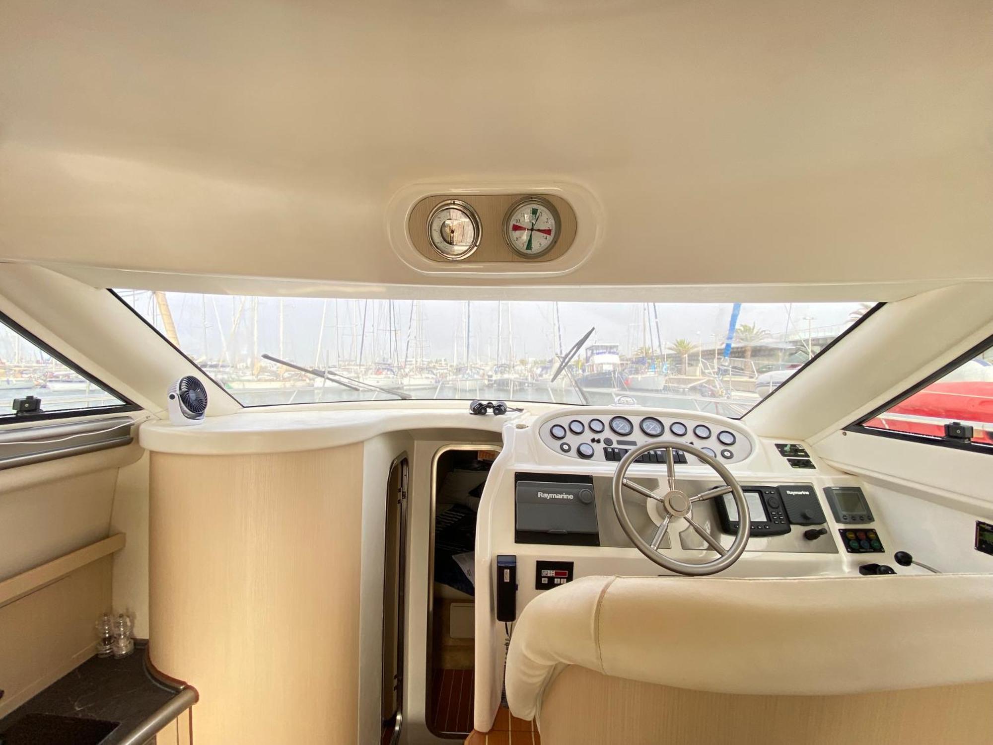 The Valencia Yacht Experience Hotel Exterior photo
